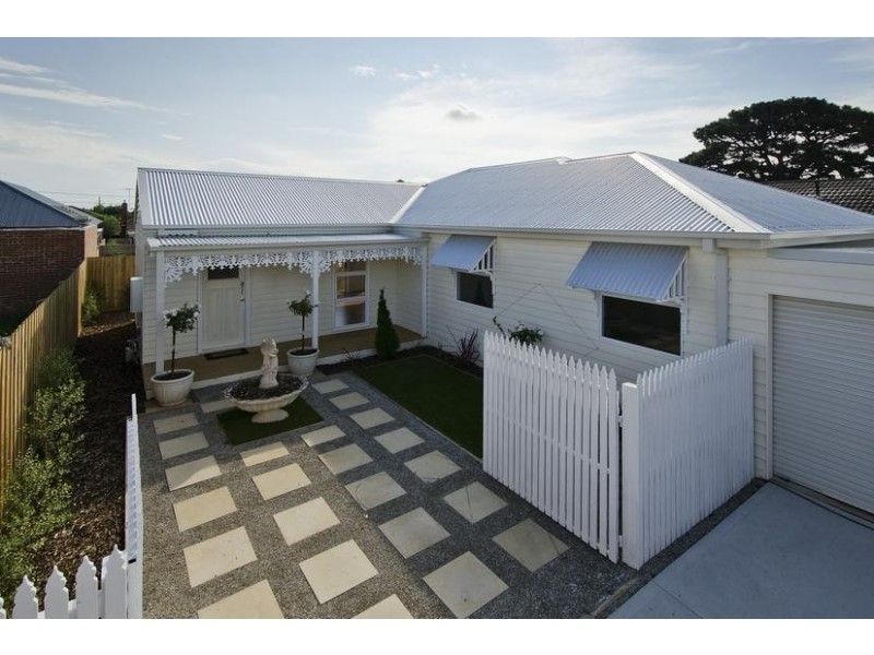 2/6 High St, Werribee VIC 3030