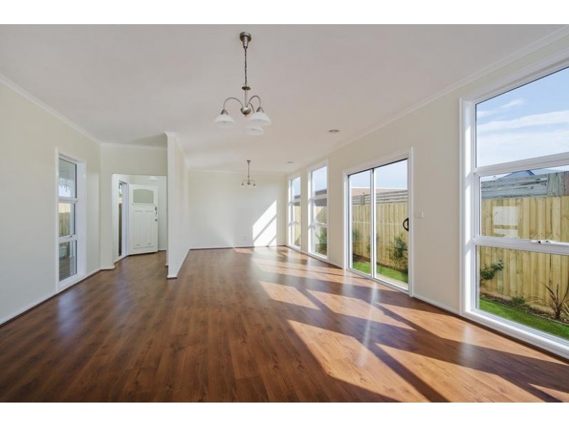 2/6 High St, Werribee VIC 3030