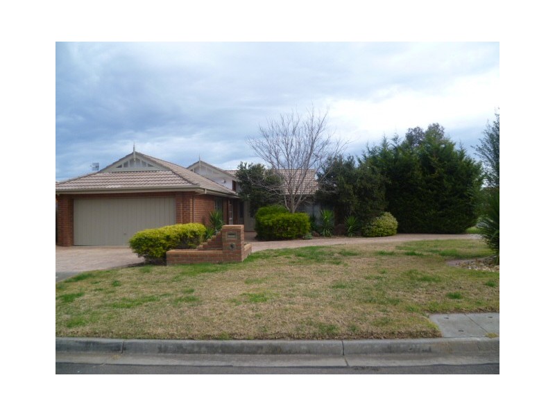37 Grevillea Crescent, Hoppers Crossing VIC 3029