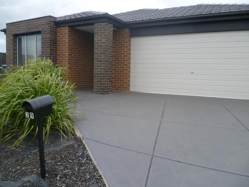 29 Carisbrook Court, Tarneit VIC 3029