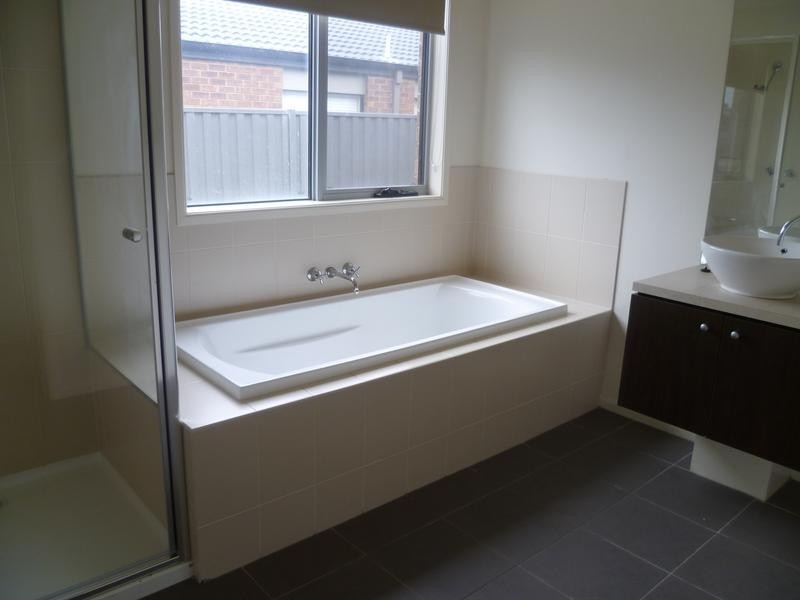 29 Carisbrook Court, Tarneit VIC 3029