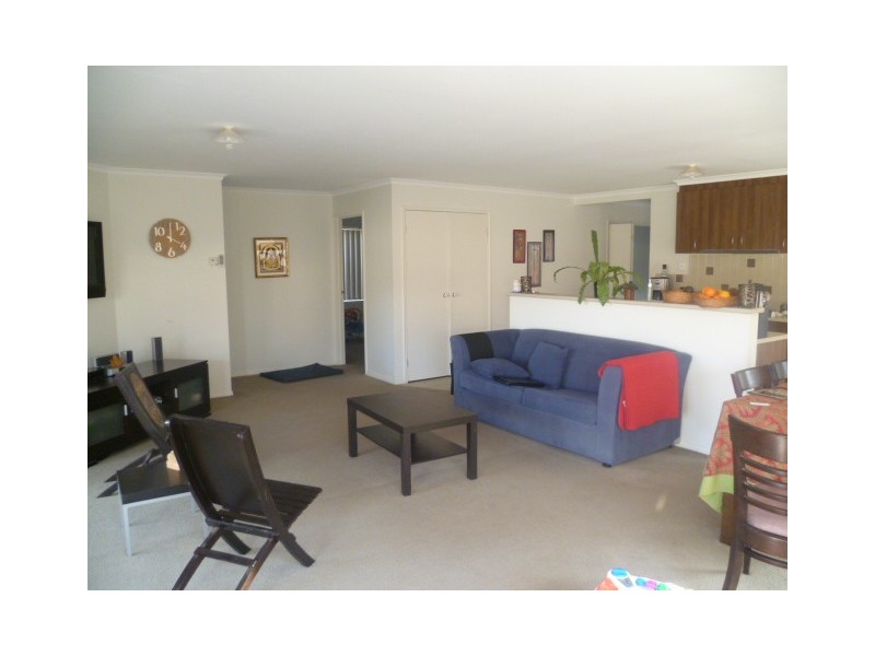 12 Woodswallow Place, Williams Landing VIC 3027