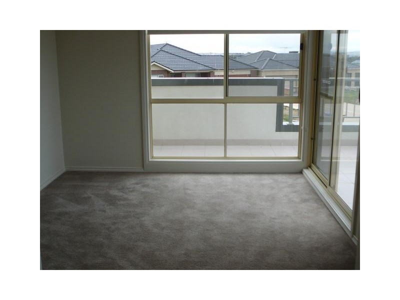 24 East Cornhill Dr, Point Cook VIC 3030