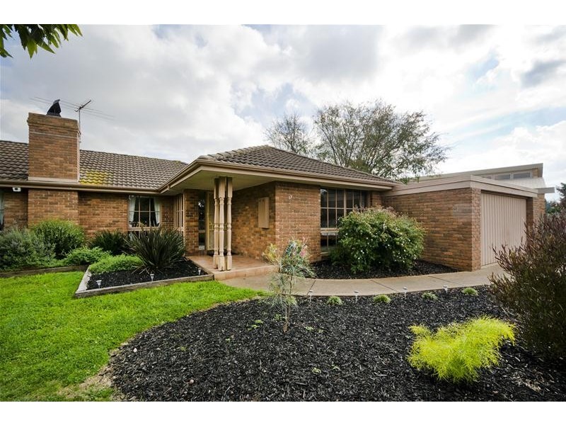 17 Olivetree Close, Werribee VIC 3030