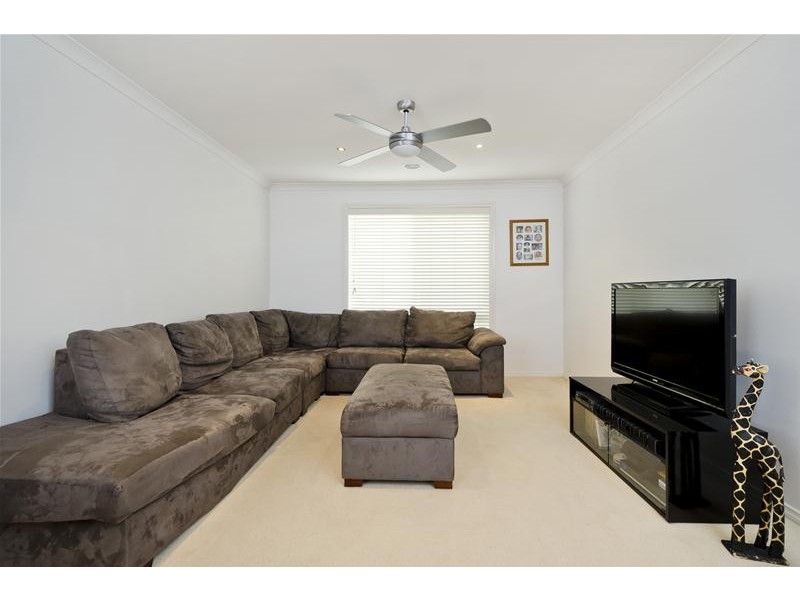 11 MacLarens Close, Wyndham Vale VIC 3024