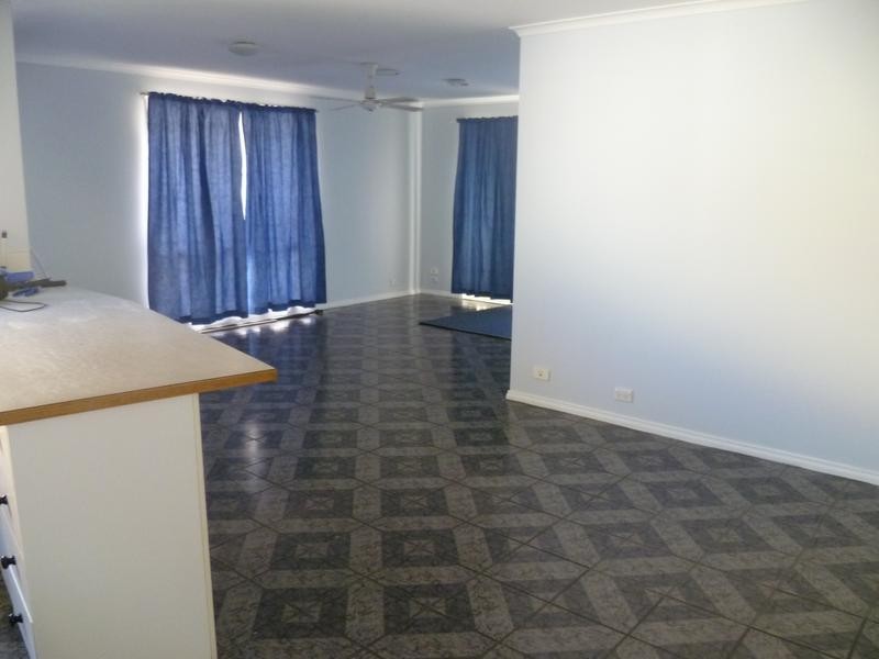 12 Barrow Court, Hoppers Crossing VIC 3029
