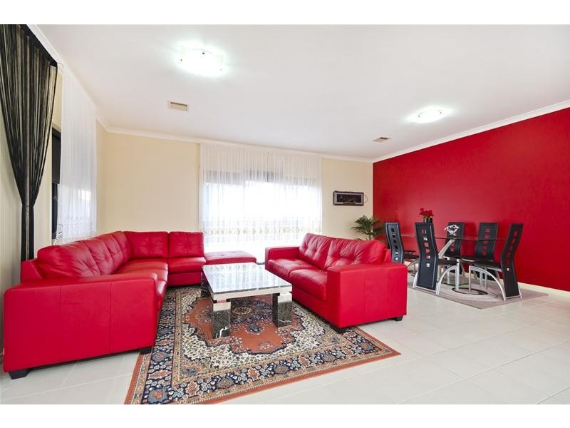 1/79 Honour Avenue, Wyndham Vale VIC 3024