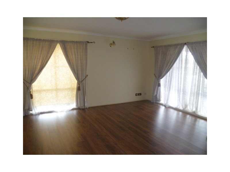 21 Trent Close, Werribee VIC 3030