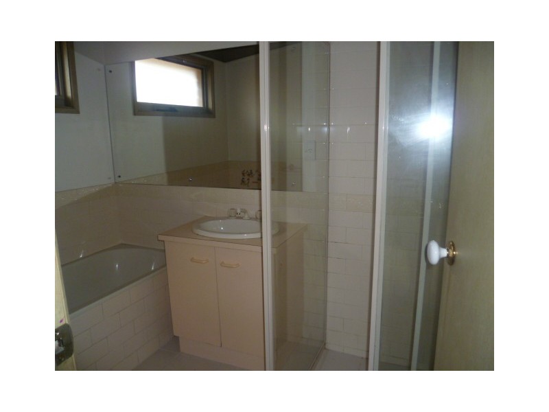 2 Lorena Close, Hoppers Crossing VIC 3029