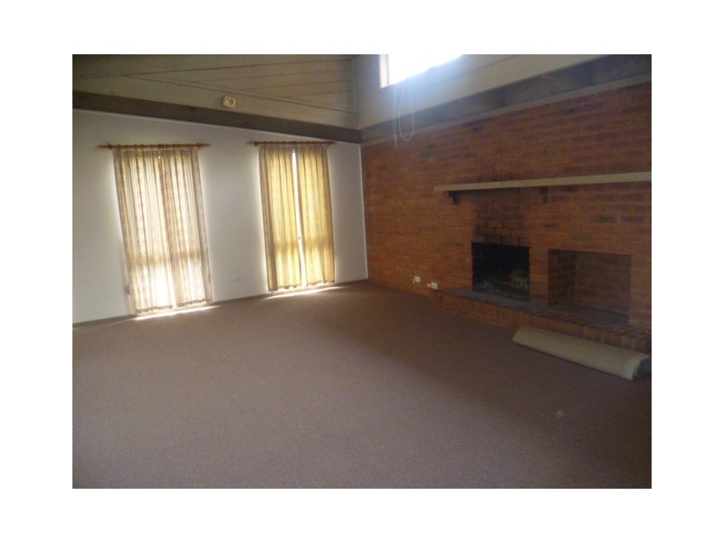 2 Lorena Close, Hoppers Crossing VIC 3029