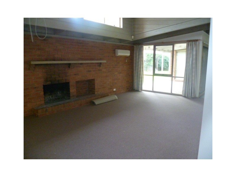 2 Lorena Close, Hoppers Crossing VIC 3029