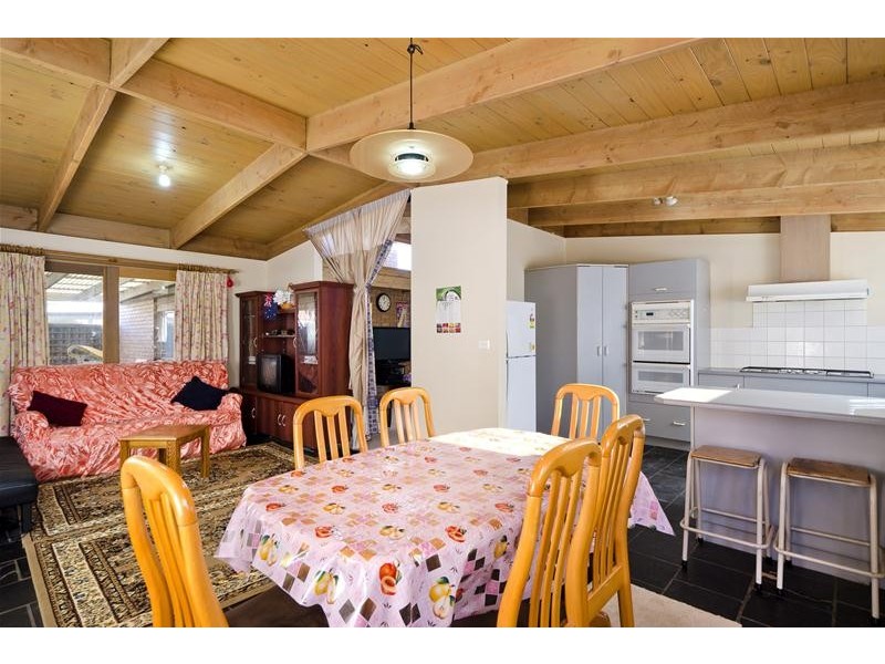 5 Nettlefold Avenue, Hoppers Crossing VIC 3029
