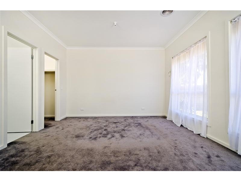 8 Cedar Court, Werribee VIC 3030