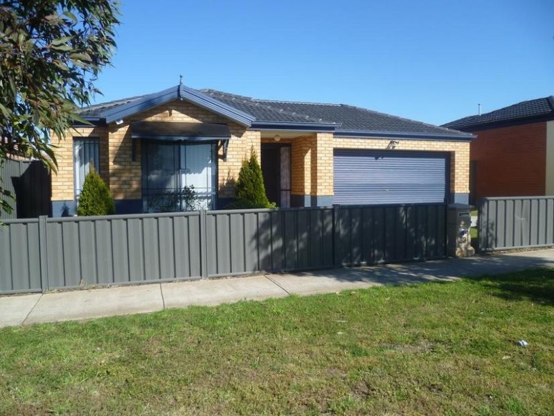 53 Manor Lakes Blvd, Wyndham Vale VIC 3024