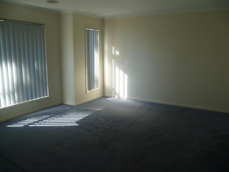 53 Manor Lakes Blvd, Wyndham Vale VIC 3024