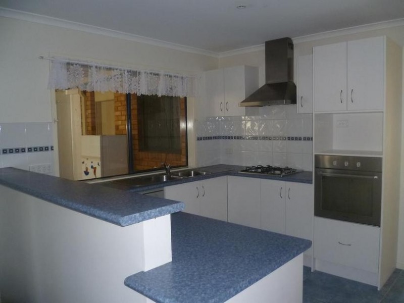 53 Manor Lakes Blvd, Wyndham Vale VIC 3024