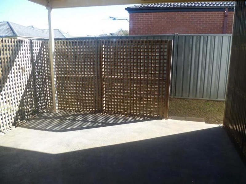 53 Manor Lakes Blvd, Wyndham Vale VIC 3024