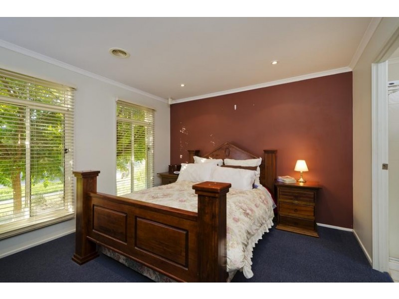 69 Knightsbridge Drive, Tarneit VIC 3029