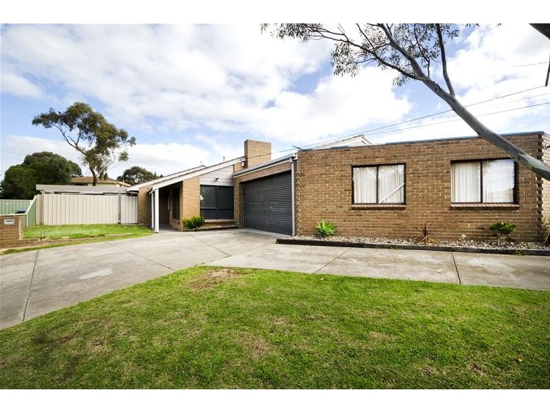 11 Gloucester Court, Werribee VIC 3030