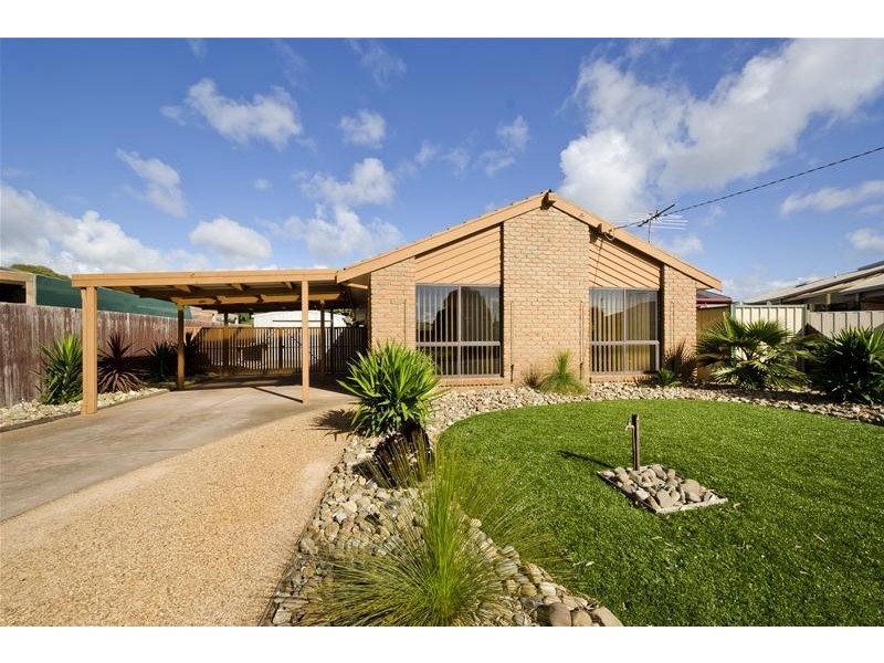 6 Edinburgh Court, Werribee VIC 3030