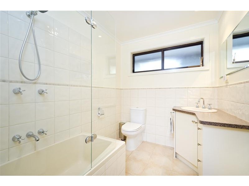 6 Edinburgh Court, Werribee VIC 3030
