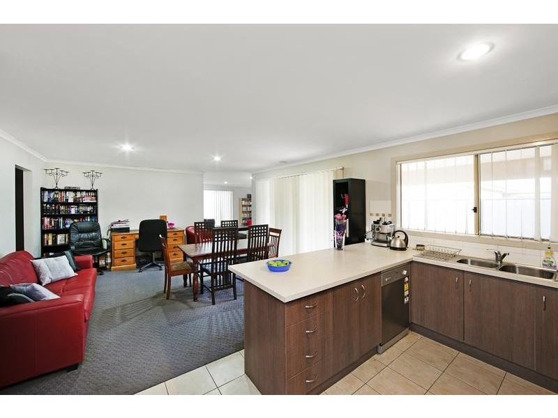 4 Nighthawk Rd, Tarneit VIC 3029