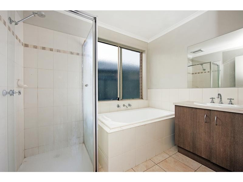 4 Nighthawk Rd, Tarneit VIC 3029