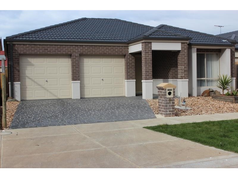 9 Lomandra Street, Point Cook VIC 3030