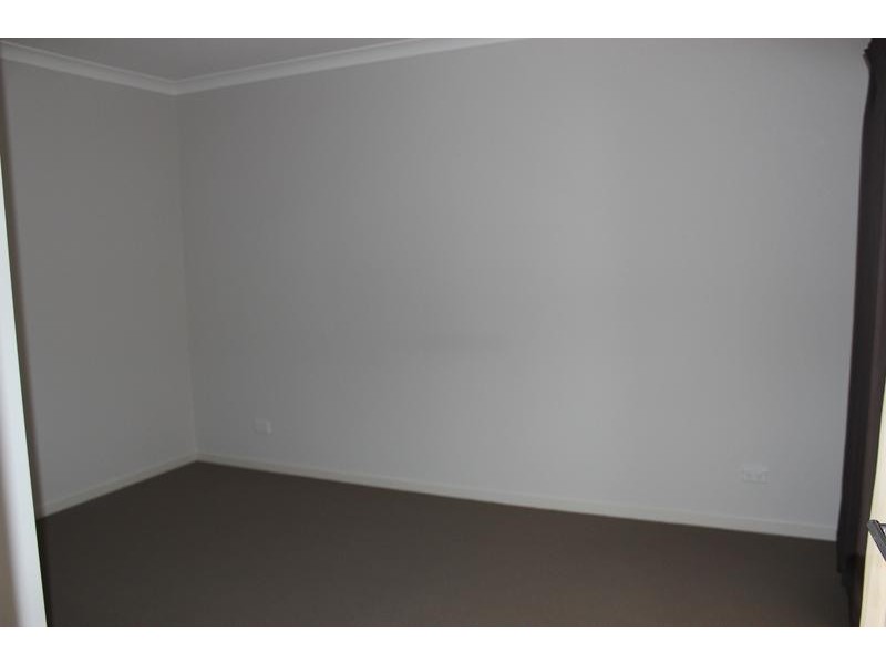 9 Lomandra Street, Point Cook VIC 3030