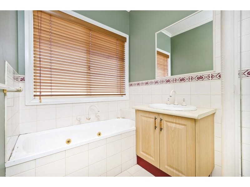 15 Hillrise Court, Werribee VIC 3030