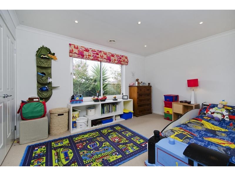 6 Jade Cres, Wyndham Vale VIC 3024