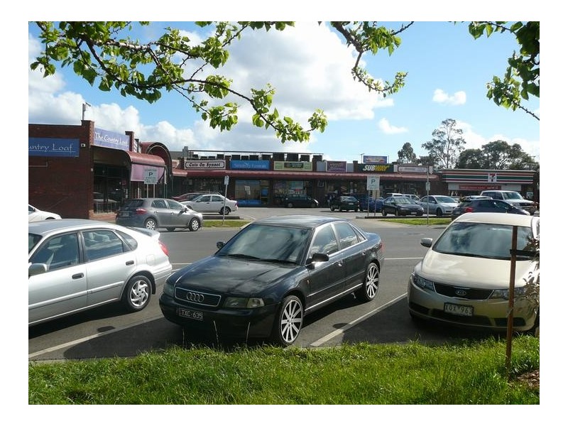 8 Bridge Street, Werribee VIC 3030