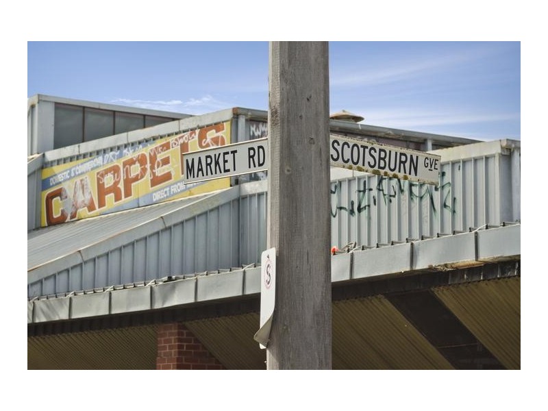 28 Scotsburn Gr / Market Rd, Werribee VIC 3030