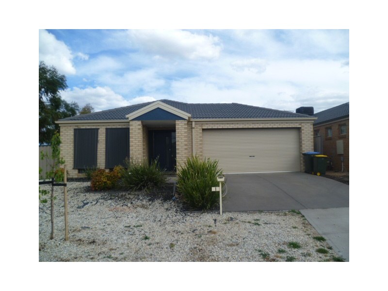1 Lindrum Outlook, Tarneit VIC 3029