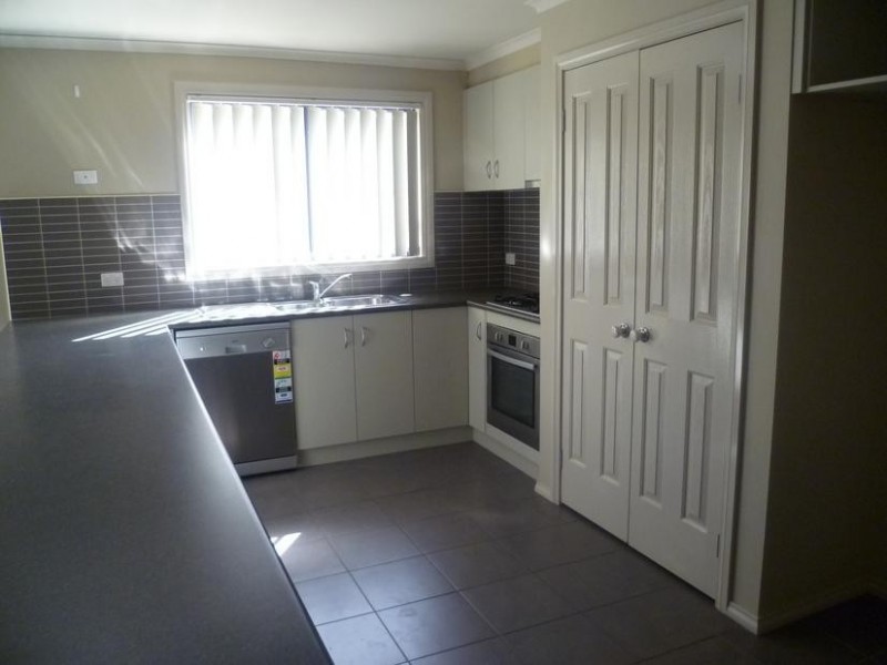 1 Lindrum Outlook, Tarneit VIC 3029