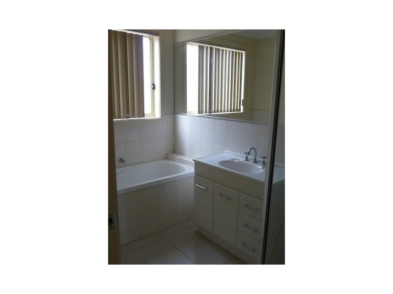 1/6-10 Latham Street, Werribee VIC 3030