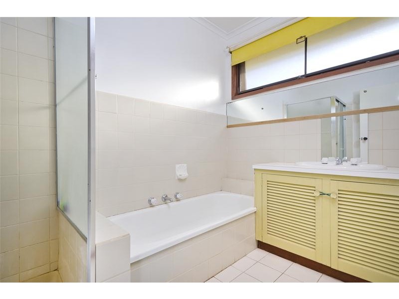 4 Moore Court, Werribee VIC 3030