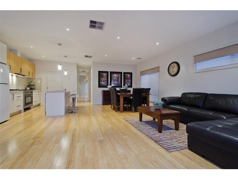 1/9 Barrot Avenue, Hoppers Crossing VIC 3029