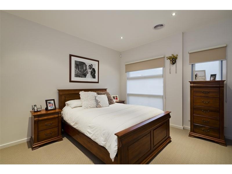 1/9 Barrot Avenue, Hoppers Crossing VIC 3029