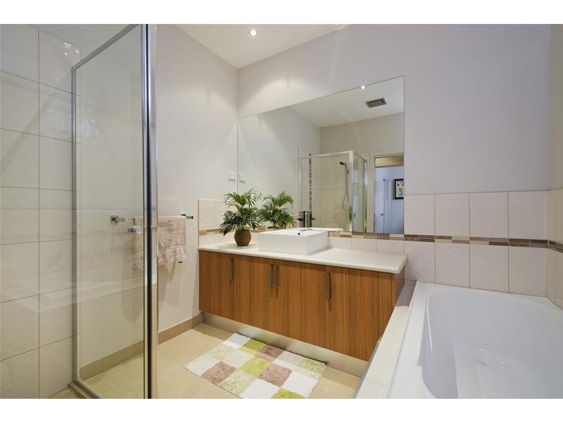 1/9 Barrot Avenue, Hoppers Crossing VIC 3029