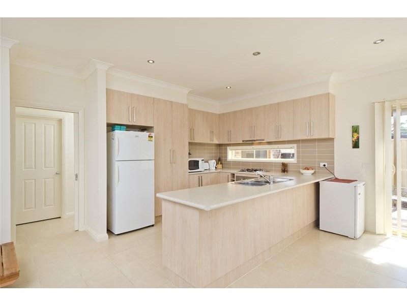 2/11 Bunya Place, Werribee VIC 3030
