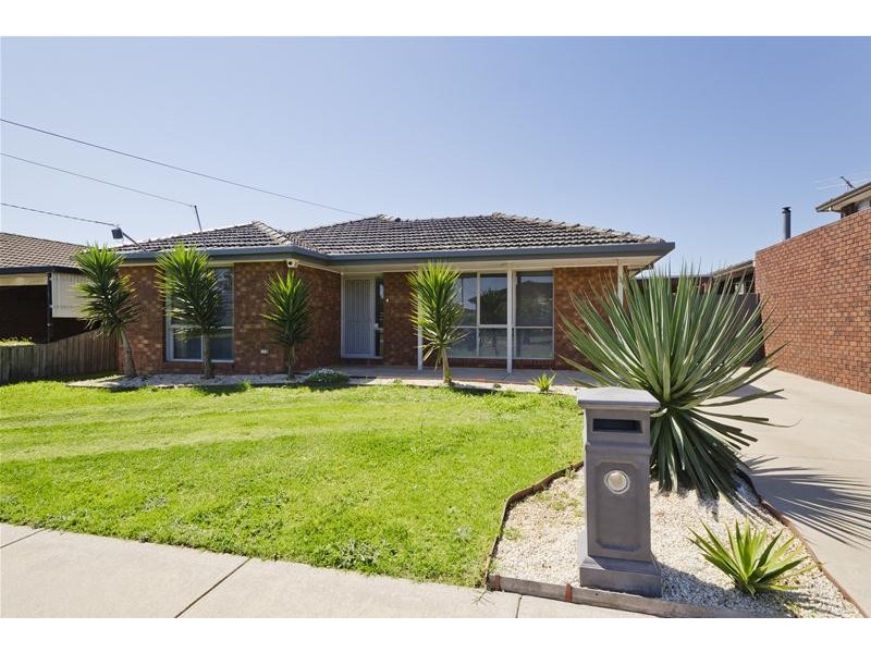 3 Sheringham Drive, Werribee VIC 3030
