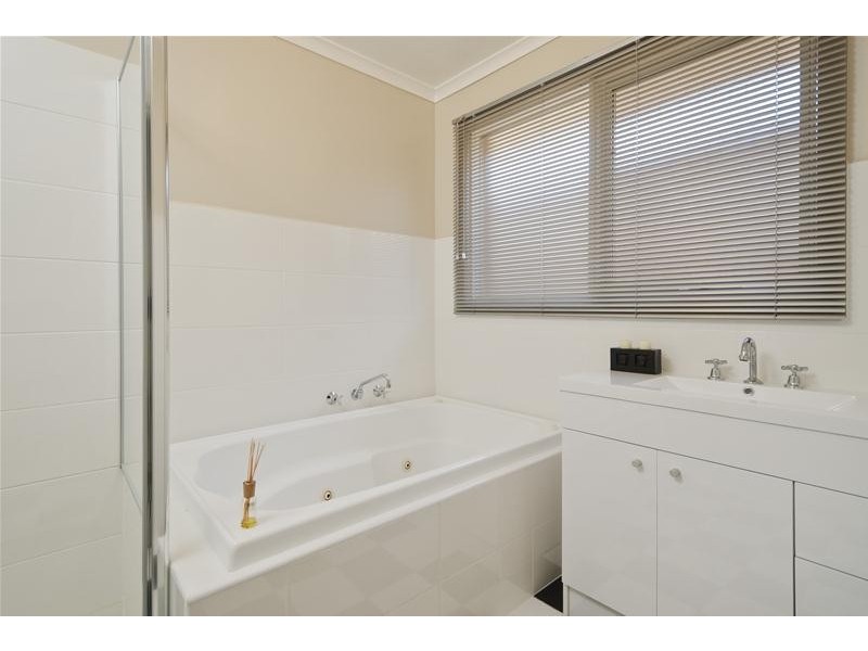 3 Sheringham Drive, Werribee VIC 3030
