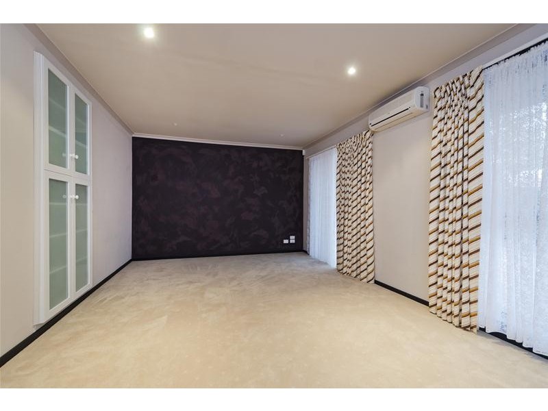 24 Wilton Close, Wyndham Vale VIC 3024