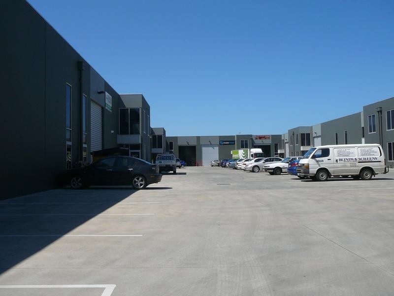 11/49-55 Riverside Ave, Werribee VIC 3030
