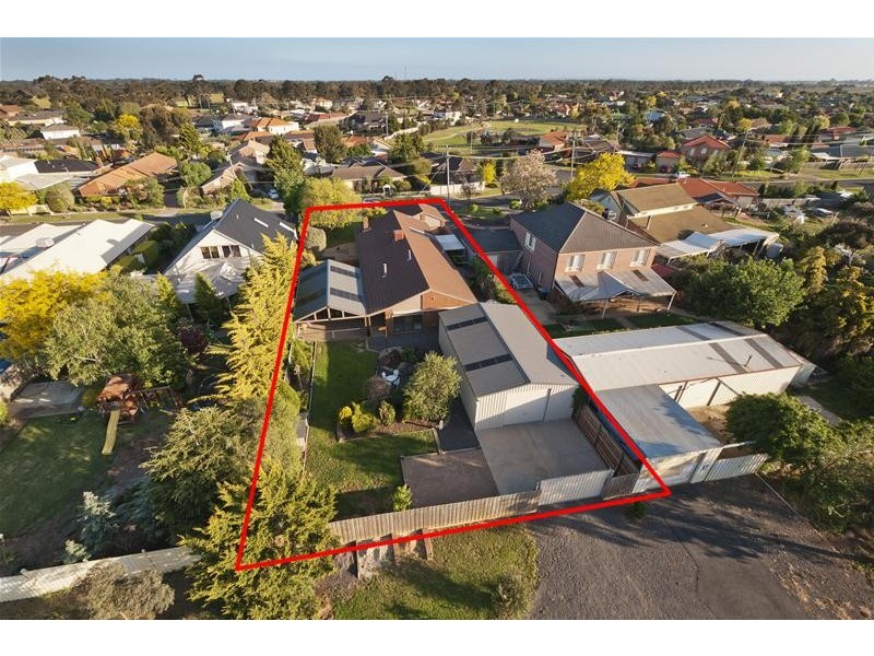 34 Lyall Drive, Werribee VIC 3030