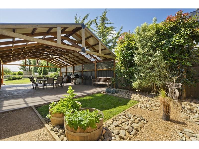 34 Lyall Drive, Werribee VIC 3030