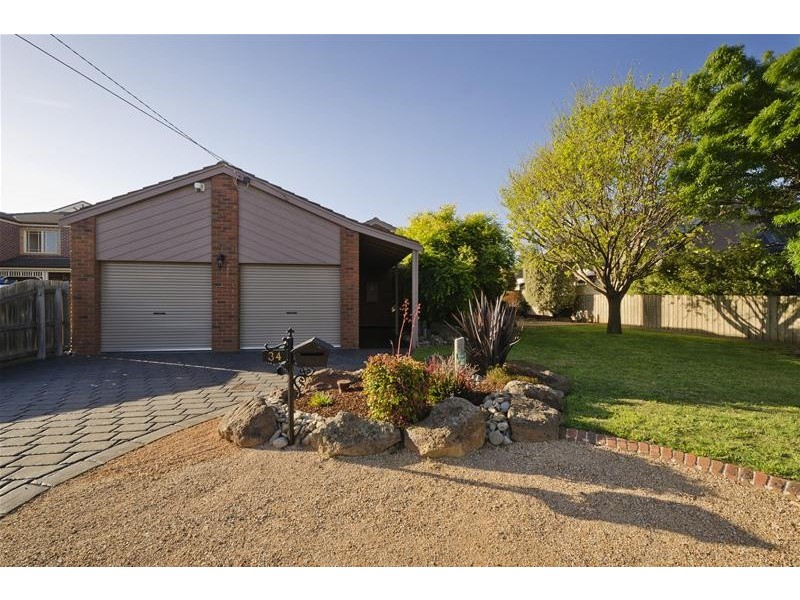34 Lyall Drive, Werribee VIC 3030