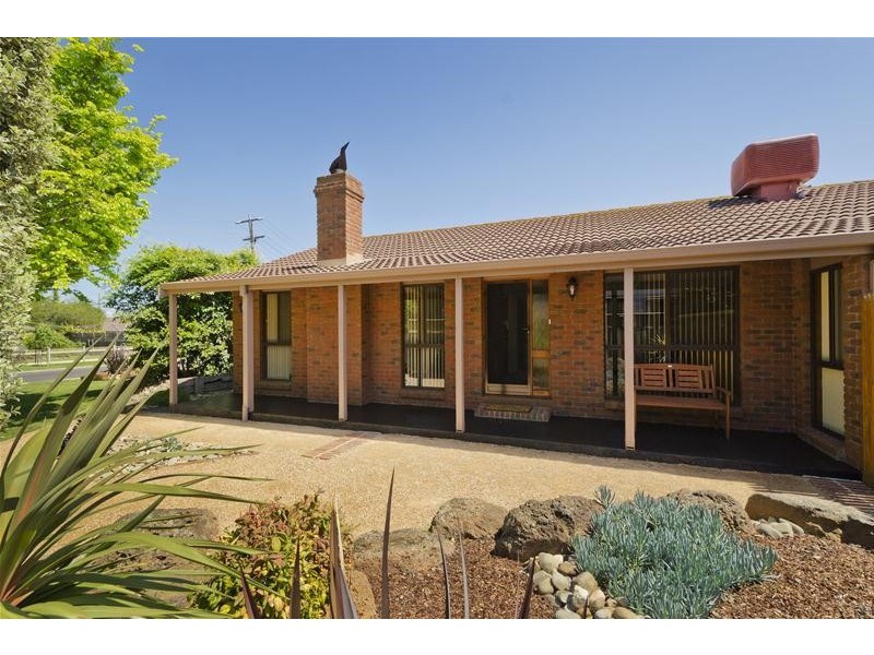 34 Lyall Drive, Werribee VIC 3030