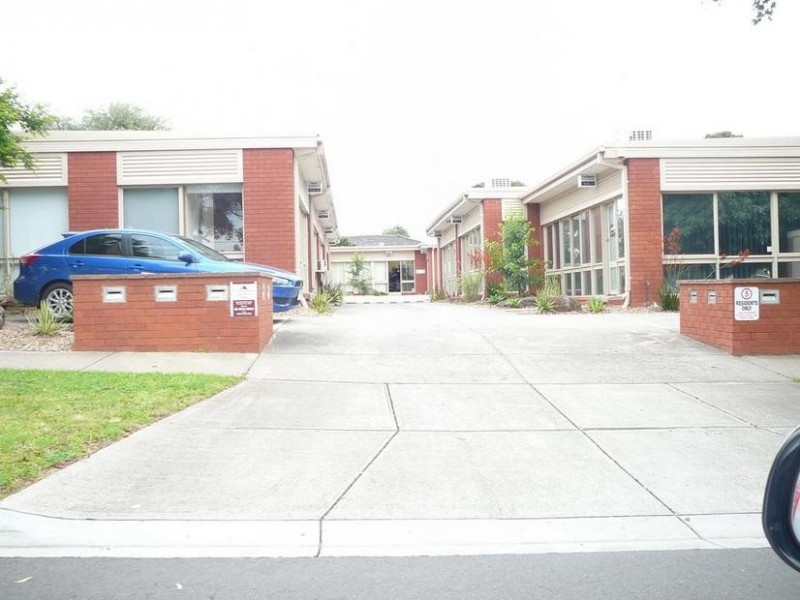 8/215 Watton Street, Werribee VIC 3030